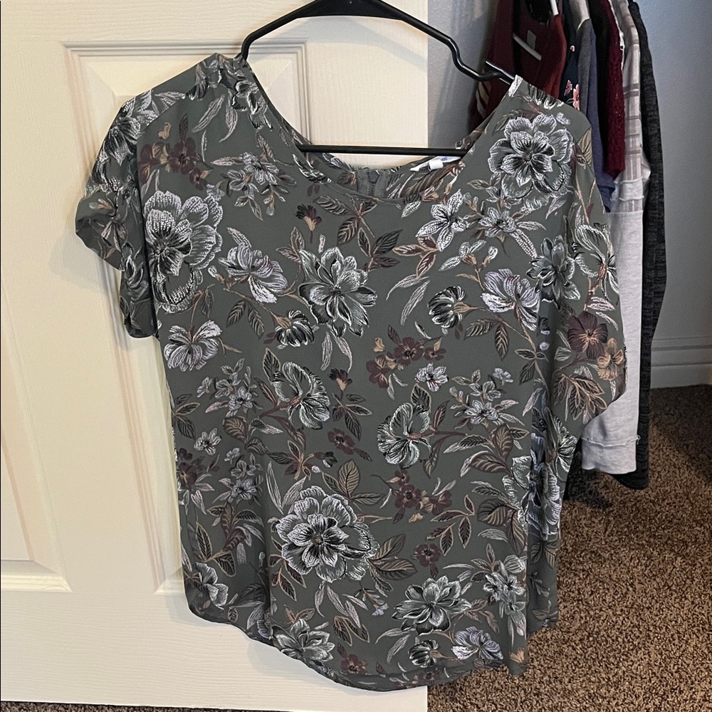 Maurices Olive Green Floral Short-Sleeve Blouse